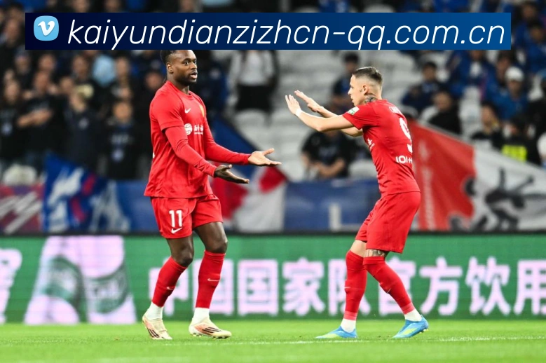 东契奇回应被吹技犯称对手三次怒吼仍沉默两天休整专注恢复状态赛场复盘:最新赛事动态与深度分析 东契奇回应被吹技犯称对手三次怒吼仍沉默两天休整专注恢复状态赛场复盘:最新赛事动态与深度分析